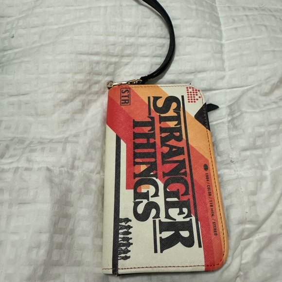 STRANGER THINGS Multicolor Wristlet/Wallet - Picture 2 of 5